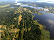 Земельные массивы (более 15 га.) на берегу и в районе озера Селигер